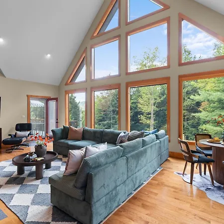 Luxury Chalet, Firepit, Sauna, Pet Friendly, 5 Mins To Windham Mtn Resort